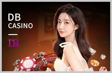 Bàn chơi casino trực tuyến với dealer và các lá bài, chip